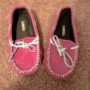 Girls pink size 11 Lamo Loafers